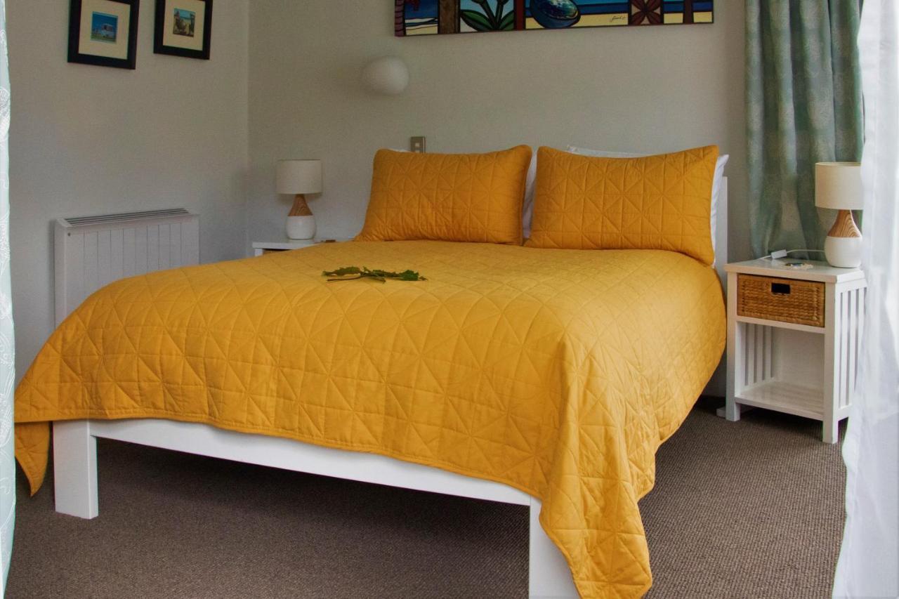 Luxury Stay, Alpaca Farm Paraparaumu Exterior photo
